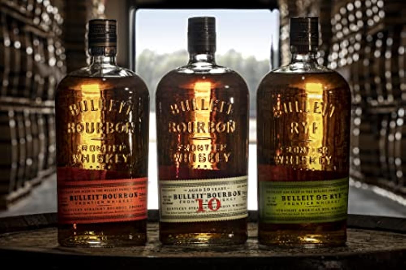 Bulleit Bourbon Whiskey Americano - 700 ml & Johnnie Walker Black Label 12 Anni Blended Scotch Whisky, 700ml 212059948